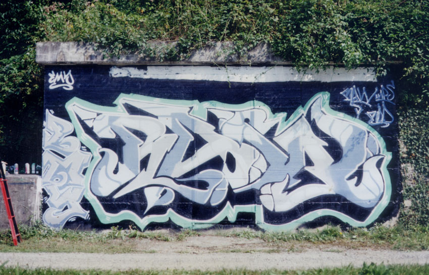 UROK: RAW 01